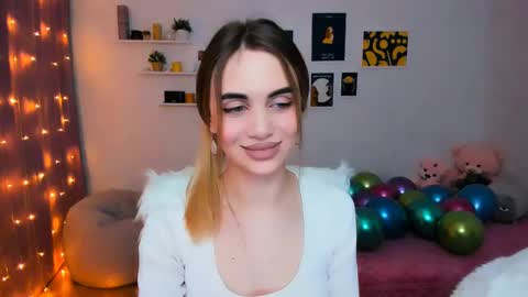 Snapshot of mellifluoustess chatting on February 2025 01:19:01 AM Tessa online show from February 2025 01:19:01 AM