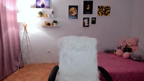 Snapshot of mellifluoustess chatting on February 2025 12:32:01 AM Tessa online show from February 2025 12:32:01 AM