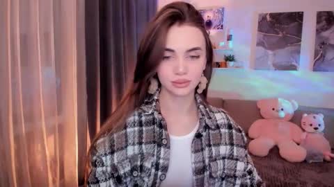 Tessa online show from February 2026 03:07:01 AM