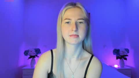 Mellina online show from March 2025 10:02:02 PM