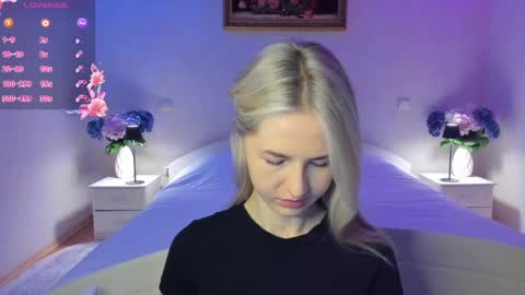 Mellina online show from April 2026 08:32:01 PM