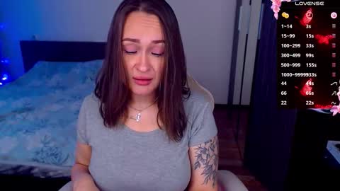 Mel online show from October 2025 10:48:01 AM