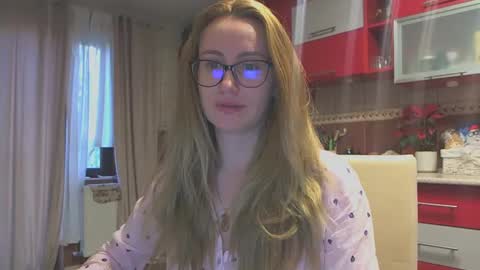 Snapshot of melly_rosey chatting on January 2025 07:22:01 AM Melly online show from January 2025 07:22:01 AM