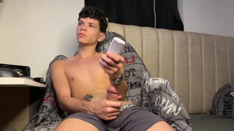 Melo online show from December 2024 05:23:01 AM