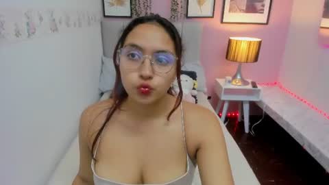 Snapshot of meloddy_brm chatting on July 2026 03:17:01 AM online show from July 2026 03:17:01 AM