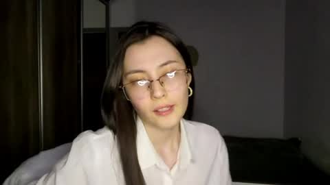 Snapshot of melodeehayden chatting on June 2026 03:58:02 PM Nika online show from June 2026 03:58:02 PM