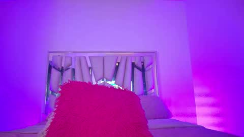 Snapshot of melody__77 chatting on February 2026 08:15:01 PM online show from February 2026 08:15:01 PM