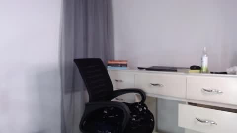 Melody online show from November 2025 11:50:01 PM