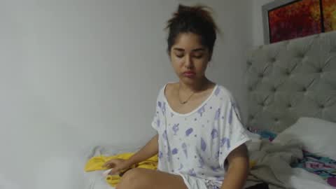 melody phillips online show from December 2024 09:48:02 AM