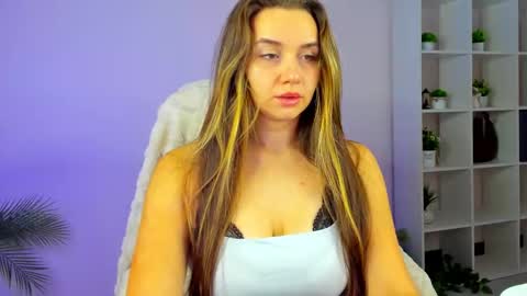 melody_sol online show from November 2025 04:13:02 AM