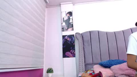 melody online show from April 2026 07:40:02 PM