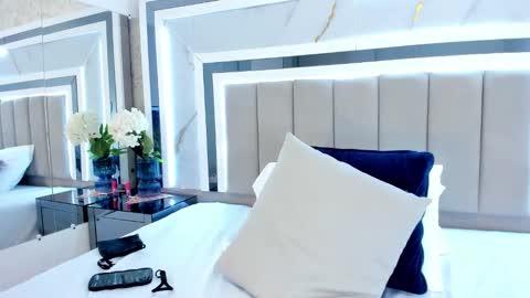 melodycharlotte online show from September 2025 05:56:01 AM