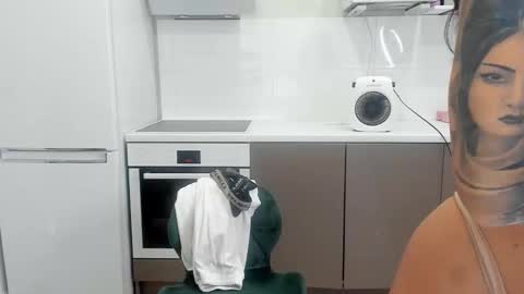 Masha online show from October 2025 07:18:02 AM