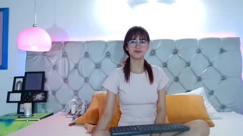 Snapshot of melodymansson chatting on January 2025 02:08:02 PM Luisa Castro online show from January 2025 02:08:02 PM