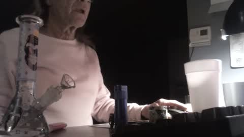 Snapshot of memberjames chatting on October 2025 02:10:01 AM I am usually high and horny...lol online show from October 2025 02:10:01 AM