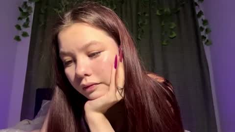 Snapshot of memento_mary chatting on July 2026 02:23:01 PM The princess of your dreams online show from July 2026 02:23:01 PM