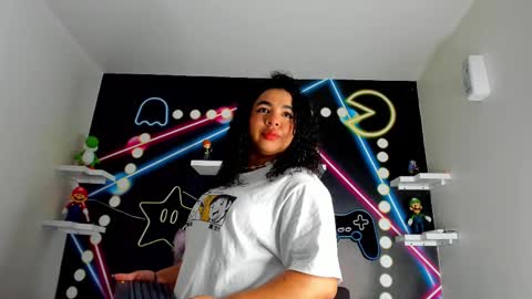  Memphis Williams  online show from March 2025 02:28:02 AM