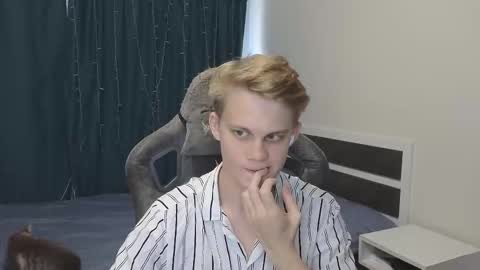 Mickey online show from October 2025 08:26:02 AM