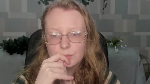 Snapshot of meowcr chatting on April 2026 11:07:02 PM meowcr online show from April 2026 11:07:02 PM