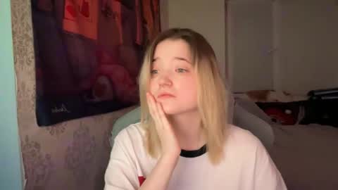 meowme online show from December 2024 06:13:01 PM