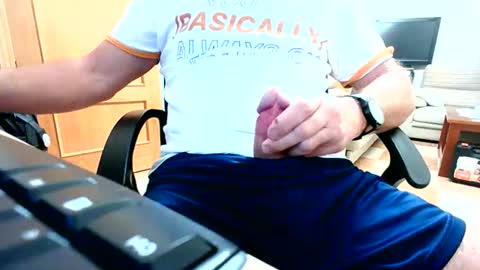 Snapshot of merce1972 chatting on October 2025 09:31:01 PM merce1972 online show from October 2025 09:31:01 PM