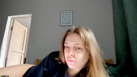 Snapshot of mercedescutee chatting on October 2025 12:27:01 PM mercedescutee online show from October 2025 12:27:01 PM