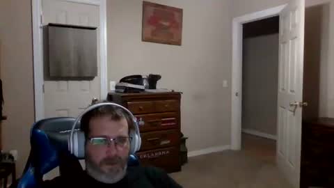 Snapshot of mercer1977 chatting on November 2025 11:31:01 AM mercer1977 online show from November 2025 11:31:01 AM