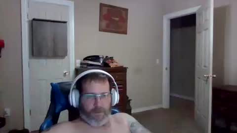 Snapshot of mercer1977 chatting on December 2025 04:45:02 PM mercer1977 online show from December 2025 04:45:02 PM