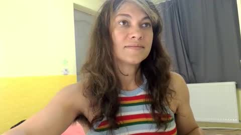 Miss Helena online show from September 2025 02:51:01 PM