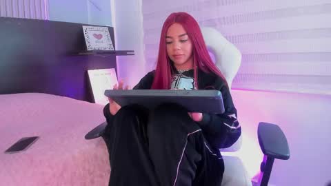 meredith_spencer online show from February 2025 05:25:02 PM