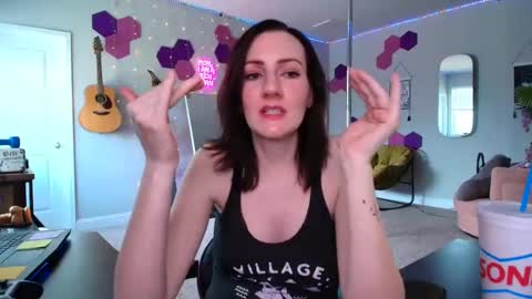 Snapshot of meredithbae chatting on September 2025 09:05:01 PM Meredith Bae online show from September 2025 09:05:01 PM