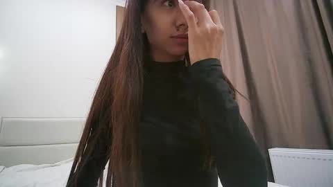 meriannabell online show from January 2026 12:47:01 AM