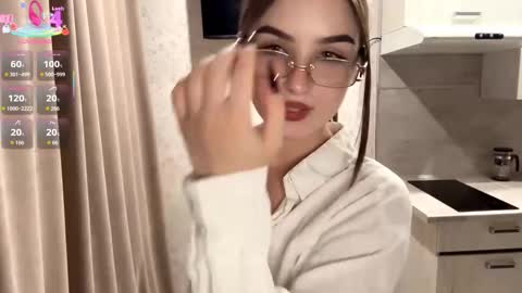 Rina online show from October 2025 06:09:01 PM