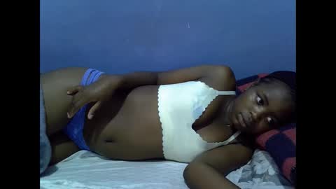 Snapshot of merlin_queen chatting on September 2025 05:40:01 AM merlin_queen online show from September 2025 05:40:01 AM