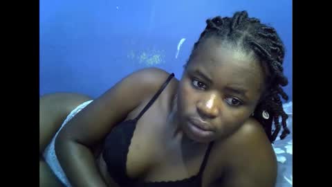 merlin_queen online show from December 2025 05:14:01 AM