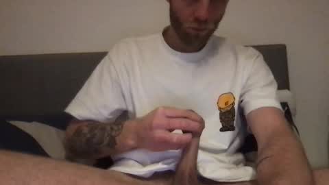 messageme11 online show from January 2025 05:18:01 PM