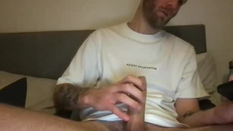 messageme11 online show from February 2026 12:53:01 AM