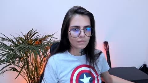 Meurif online show from February 2025 08:21:01 PM