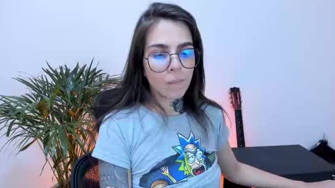 Meurif online show from February 2025 06:12:01 PM