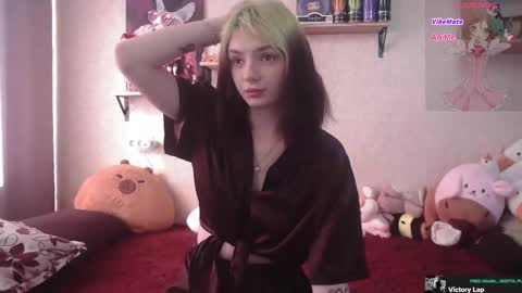 Snapshot of mevis_li chatting on September 2025 03:07:02 AM Mavis online show from September 2025 03:07:02 AM