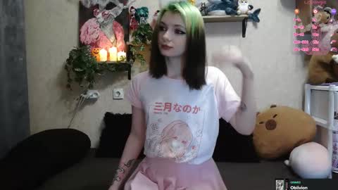 Snapshot of mevis_li chatting on October 2025 11:32:02 AM Mavis online show from October 2025 11:32:02 AM