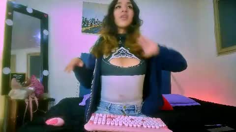 Snapshot of mew_alix chatting on June 2026 08:13:02 PM mew_alix online show from June 2026 08:13:02 PM