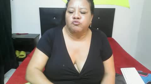 mhia1972 online show from February 2026 06:11:02 PM