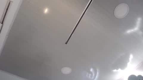 Snapshot of mia18_queen chatting on December 2024 06:28:02 PM mia18_queen online show from December 2024 06:28:02 PM