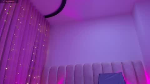 Emi online show from February 2026 07:31:01 PM