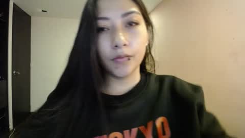 Mia zoe online show from December 2024 11:10:02 PM