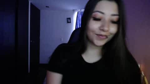 Mia zoe online show from February 2025 04:37:02 PM