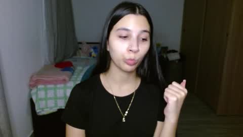 Mia online show from September 2025 03:41:02 AM