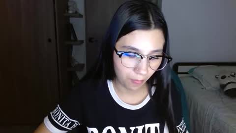 Mia online show from March 2026 02:37:01 AM