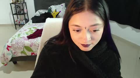 mia online show from December 2024 04:31:02 AM